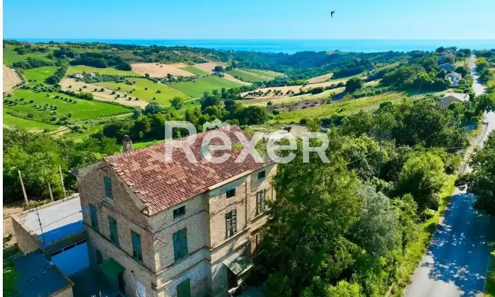 Rexer-Altidona-Casale-storico-in-vendita-in-Contrada-Paienico-ad-Altidona-Altro