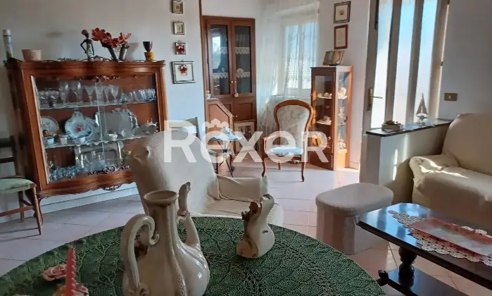 Rexer-Mortara-Cascina-indipendente-con-stalle-porticati-cortile-e-terreno-annesso-Mortara-PV-Altro