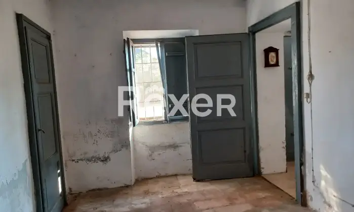 Rexer-Mortara-Cascina-indipendente-con-stalle-porticati-cortile-e-terreno-annesso-Mortara-PV-Altro