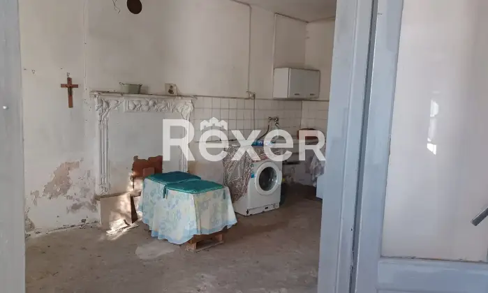 Rexer-Mortara-Cascina-indipendente-con-stalle-porticati-cortile-e-terreno-annesso-Mortara-PV-Altro