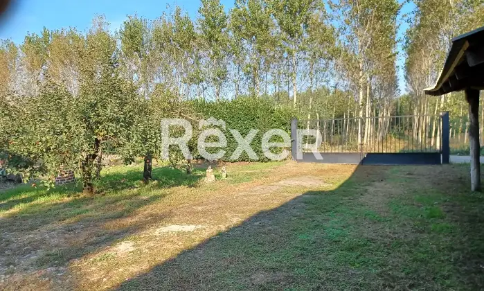 Rexer-Mortara-Cascina-indipendente-con-stalle-porticati-cortile-e-terreno-annesso-Mortara-PV-Altro