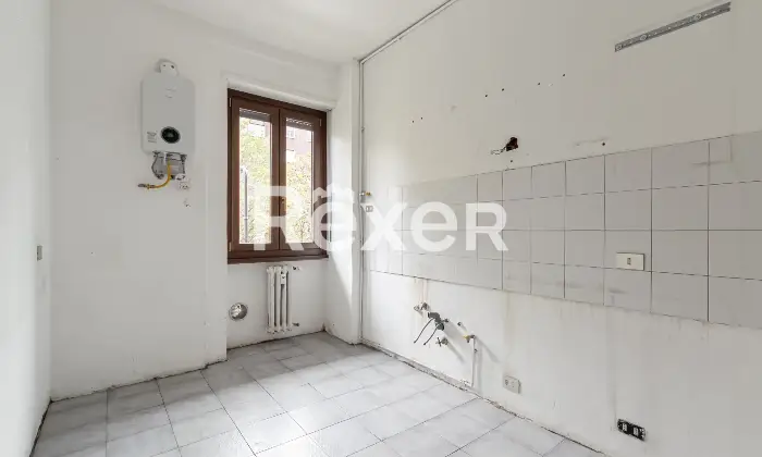 Rexer-Milano-Trilocale-con-cucina-e-balcone-di-mq-Cucina