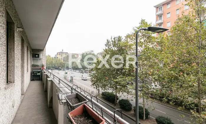 Rexer-Milano-Trilocale-con-cucina-e-balcone-di-mq-Vista