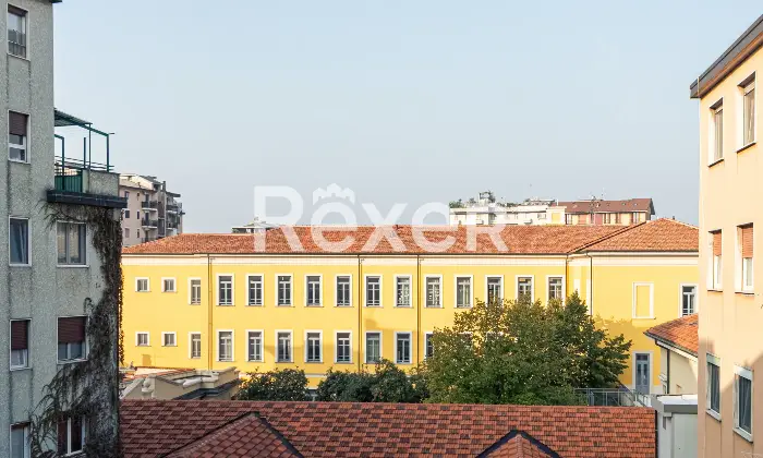 Rexer-Milano-ELEGANTE-QUADRILOCALE-CON-BALCONI-E-CANTINA-Altro
