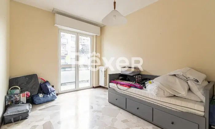Rexer-Milano-ELEGANTE-QUADRILOCALE-CON-BALCONI-E-CANTINA-Altro