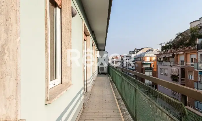 Rexer-Milano-ELEGANTE-QUADRILOCALE-CON-BALCONI-E-CANTINA-Altro