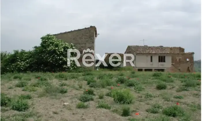 Rexer-Urbisaglia-Casale-in-vendita-in-Contrada-Pezzalunga-ad-Urbisaglia-Altro