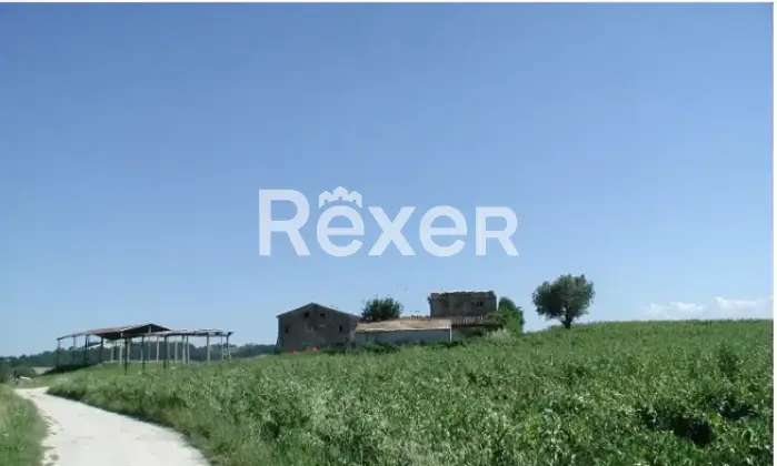 Rexer-Urbisaglia-Casale-in-vendita-in-Contrada-Pezzalunga-ad-Urbisaglia-Altro