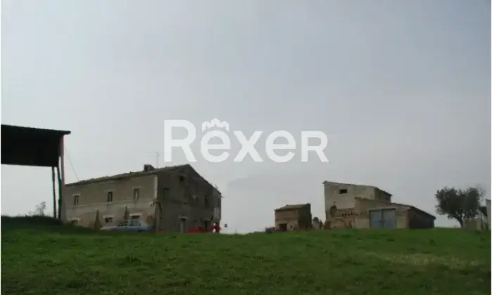 Rexer-Urbisaglia-Casale-in-vendita-in-Contrada-Pezzalunga-ad-Urbisaglia-Altro