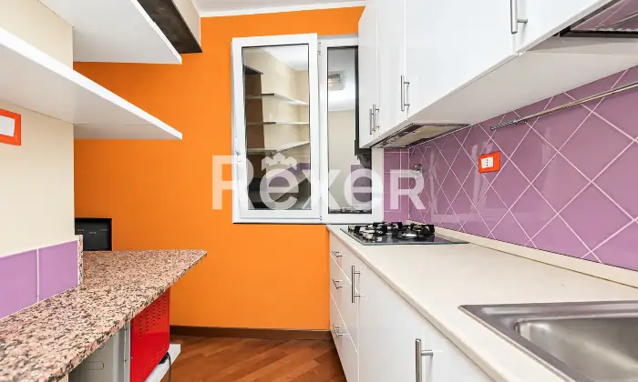 Rexer-Genova-VENDESI-GENOVA-PIAZZA-DELLE-SCUOLE-PIE-Altro