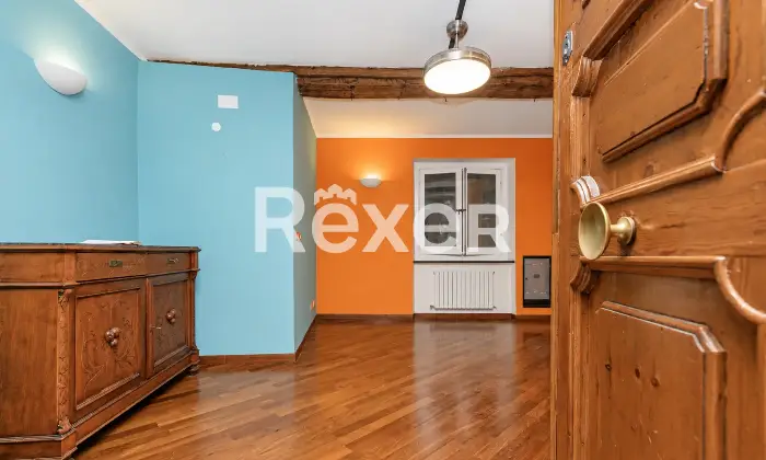 Rexer-Genova-VENDESI-GENOVA-PIAZZA-DELLE-SCUOLE-PIE-Altro