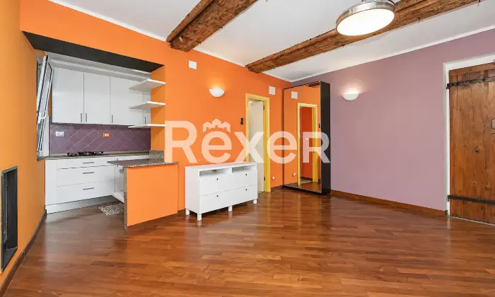 Rexer-Genova-VENDESI-GENOVA-PIAZZA-DELLE-SCUOLE-PIE-Altro