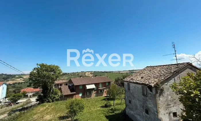 Rexer-Ostra-Rustico-da-ristrutturare-in-vendita-in-Via-Ugo-Foscolo-ad-Ostra-Altro