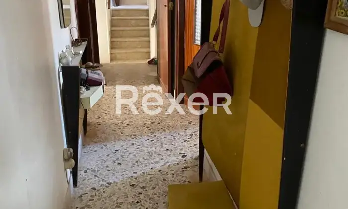 Rexer-Palazzo-Adriano-Casa-su-pi-livelli-con-cortile-e-terreno-agricolo-a-Palazzo-Adriano-Altro