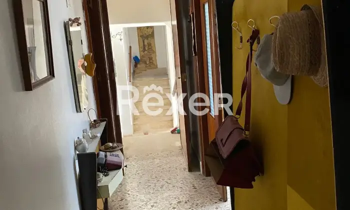 Rexer-Palazzo-Adriano-Casa-su-pi-livelli-con-cortile-e-terreno-agricolo-a-Palazzo-Adriano-Altro