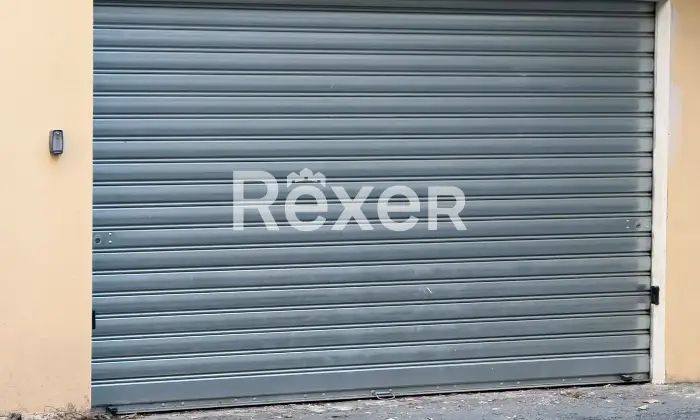 Rexer-Roma-Via-del-Casaletto-Box-auto-mq-Altro