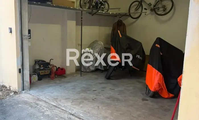 Rexer-Roma-Via-del-Casaletto-Box-auto-mq-Altro