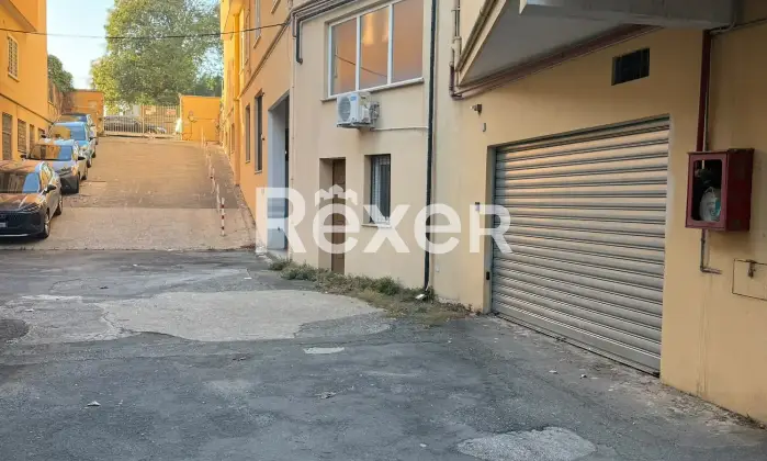 Rexer-Roma-Via-del-Casaletto-Box-auto-mq-Altro