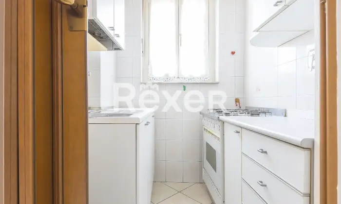 Rexer-Torino-BILOCALE-PIANO-ALTO-LUMINOSO-E-IN-OTTIMO-STATO-INTERNO-Cucina