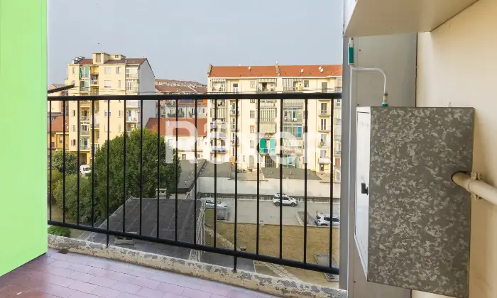 Rexer-Torino-BILOCALE-PIANO-ALTO-LUMINOSO-E-IN-OTTIMO-STATO-INTERNO-Balcone