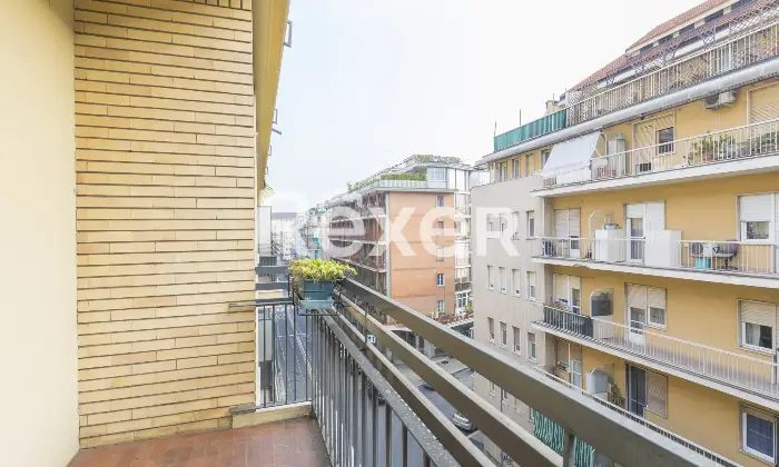 Rexer-Torino-BILOCALE-PIANO-ALTO-LUMINOSO-E-IN-OTTIMO-STATO-INTERNO-Balcone