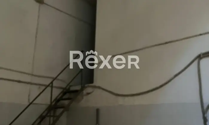 Rexer-Latiano-Locale-commerciale-in-vendita-in-Via-Tarquinio-Fuortes-a-Latiano-Altro