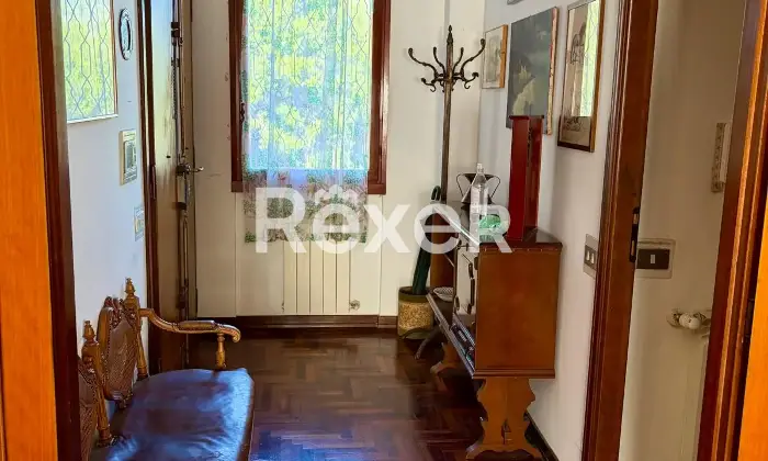 Rexer-Roma-Luminoso-Quadrilocale-Balconato-Altro
