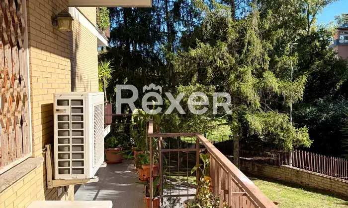 Rexer-Roma-Luminoso-Quadrilocale-Balconato-Altro