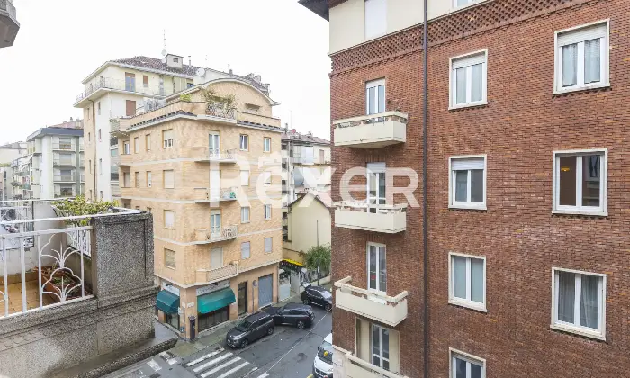 Rexer-Torino-Trilocale-in-stabile-liberty-Altro