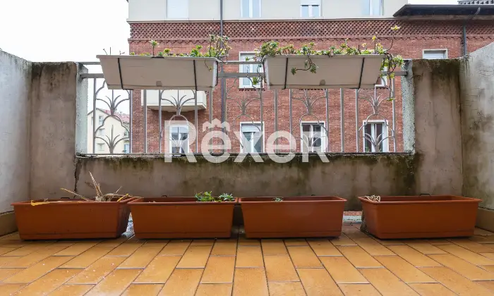 Rexer-Torino-Trilocale-in-stabile-liberty-Altro