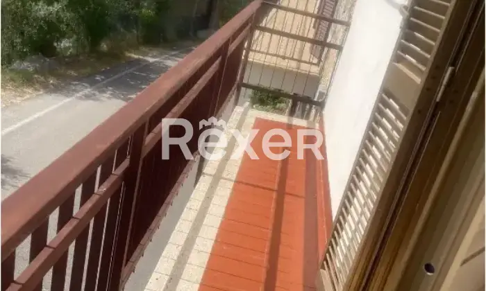Rexer-Campoli-Appennino-Appartamento-su-due-piani-in-vendita-in-Via-Borgo-Loreto-a-Campoli-Appennino-Altro