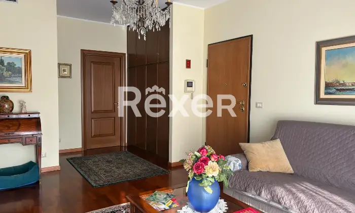 Rexer-Torino-Quadrilocale-con-terrazzi-e-box-auto-Altro
