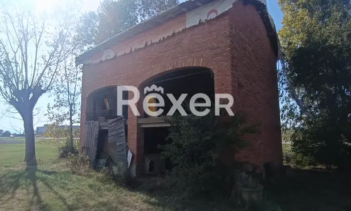 Rexer-Bomporto-RUSTICI-CON-AMPIO-TERRENO-UNOPPORTUNIT-UNICA-A-DUE-PASSI-DA-MODENA-Altro