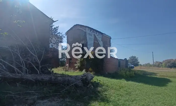 Rexer-Bomporto-RUSTICI-CON-AMPIO-TERRENO-UNOPPORTUNIT-UNICA-A-DUE-PASSI-DA-MODENA-Altro