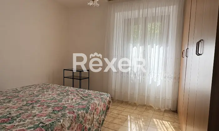 Rexer-Serravalle-di-Chienti-Splendida-porzione-di-bifamiliare-sui-monti-Sibillini-completamente-ristrutturata-Camera-da-letto-matrimoniale
