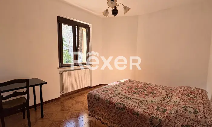Rexer-Serravalle-di-Chienti-Splendida-porzione-di-bifamiliare-sui-monti-Sibillini-completamente-ristrutturata-Camera-da-letto-matrimoniale