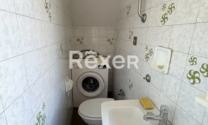 Rexer-Serravalle-di-Chienti-Splendida-porzione-di-bifamiliare-sui-monti-Sibillini-completamente-ristrutturata-Bagno