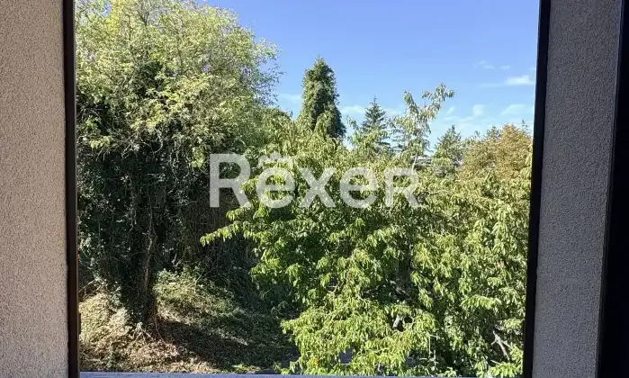 Rexer-Serravalle-di-Chienti-Splendida-porzione-di-bifamiliare-sui-monti-Sibillini-completamente-ristrutturata-Vista
