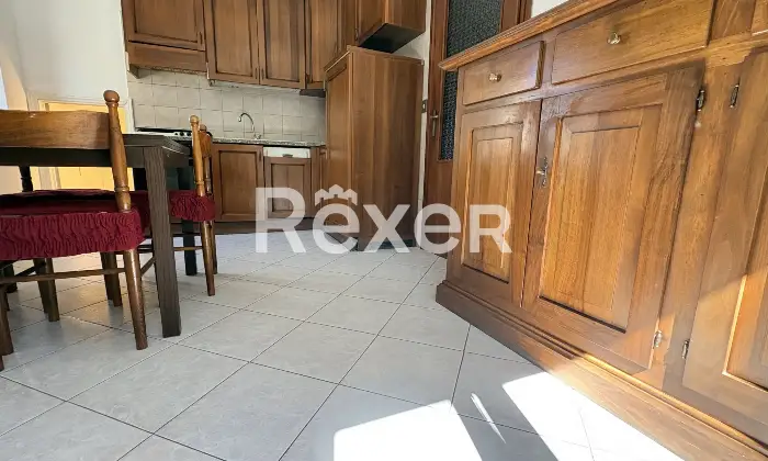 Rexer-Serravalle-di-Chienti-Splendida-porzione-di-bifamiliare-sui-monti-Sibillini-completamente-ristrutturata-Cucina