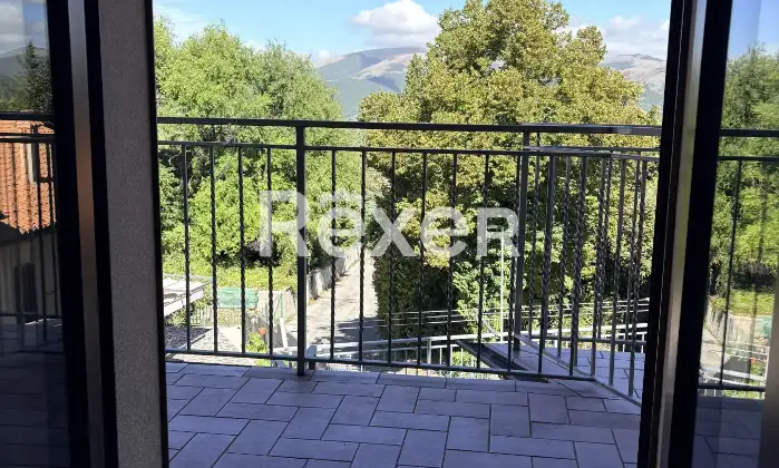 Rexer-Serravalle-di-Chienti-Splendida-porzione-di-bifamiliare-sui-monti-Sibillini-completamente-ristrutturata-Terrazzo