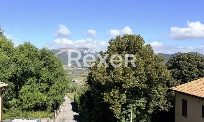 Rexer-Serravalle-di-Chienti-Splendida-porzione-di-bifamiliare-sui-monti-Sibillini-completamente-ristrutturata-Vista