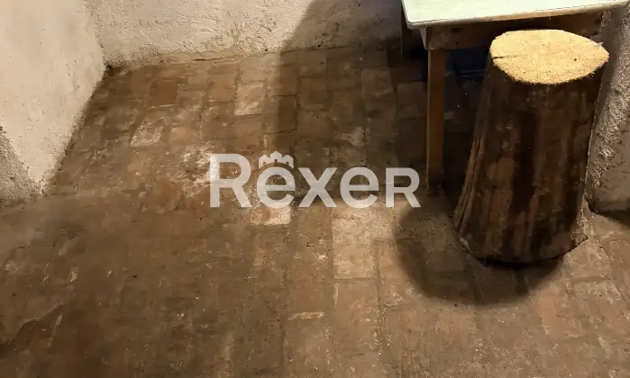 Rexer-Serravalle-di-Chienti-Splendida-porzione-di-bifamiliare-sui-monti-Sibillini-completamente-ristrutturata-Cantina