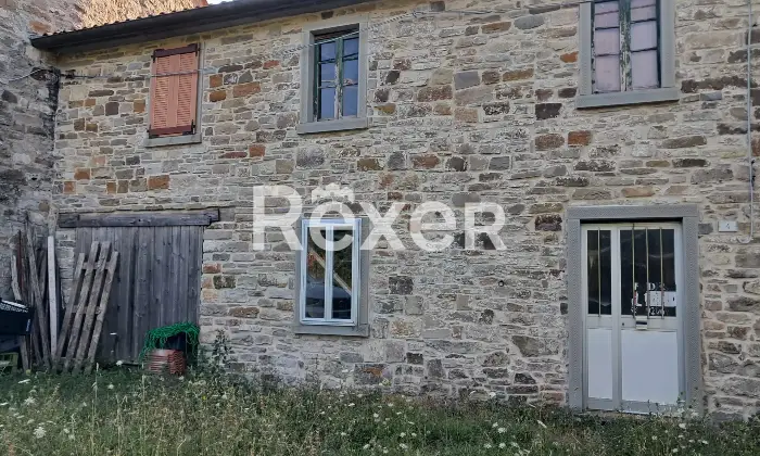 Rexer-Casteldelci-Casa-su-due-livelli-con-giardino-e-garage-a-San-Donato-Casteldelci-Altro