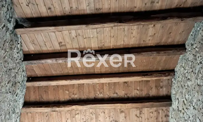 Rexer-Casteldelci-Casa-su-due-livelli-con-giardino-e-garage-a-San-Donato-Casteldelci-Altro