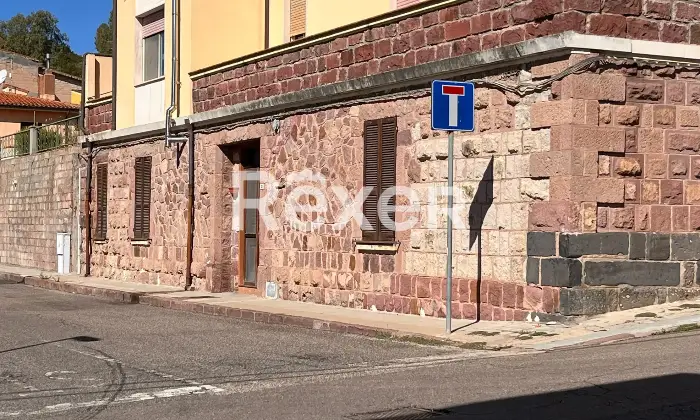 Rexer-Bosa-Ampio-appartamento-al-piano-terra-con-garage-Altro