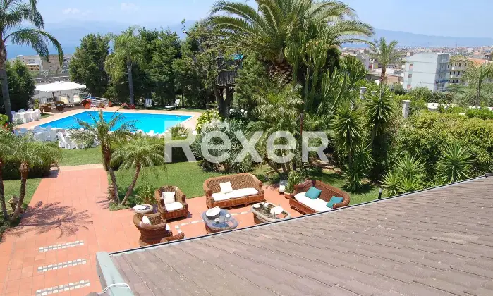 Rexer-Reggio-Calabria-Elegante-villa-indipendente-con-piscina-dependance-e-ampio-giardino-a-Reggio-Calabria-Altro
