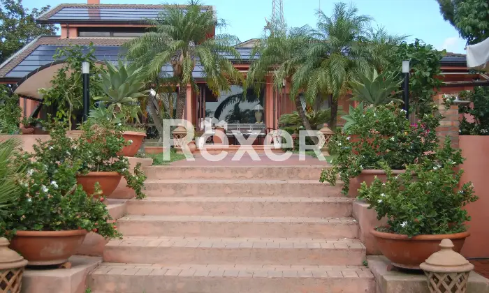 Rexer-Reggio-Calabria-Elegante-villa-indipendente-con-piscina-dependance-e-ampio-giardino-a-Reggio-Calabria-Altro