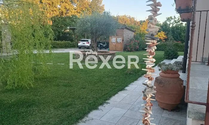 Rexer-Arezzo-Villa-con-piscina-parco-privato-e-ampi-spazi-interni-ad-Arezzo-Altro