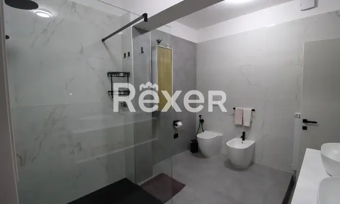 Rexer-Roggiano-Gravina-Appartamento-ristrutturato-con-due-balconi-e-soffitta-Roggiano-Gravina-CS-Altro