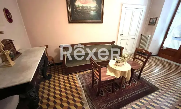 Rexer-Arce-Abitazione-cielo-terra-in-vendita-in-Via-Civita-Farnese-Centro-ad-Arce-Altro